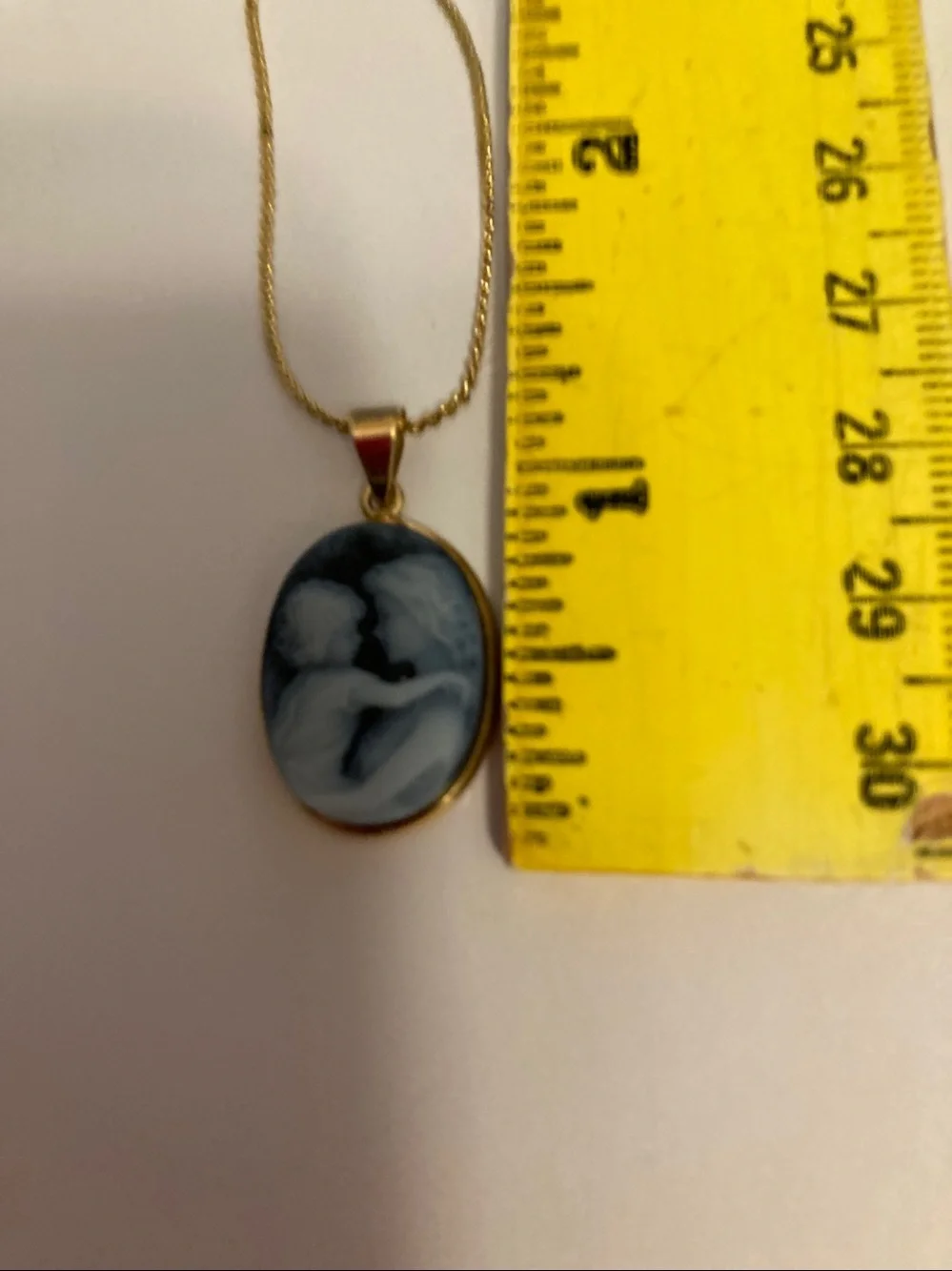 Mother and Child Cameo Necklace - Picture 4 of 4